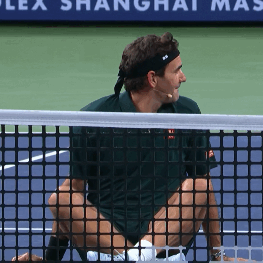 费德勒超级挚友之夜牛来，好可爱的Roger🐮上海劳力士大师赛费德勒李娜vs萨芬