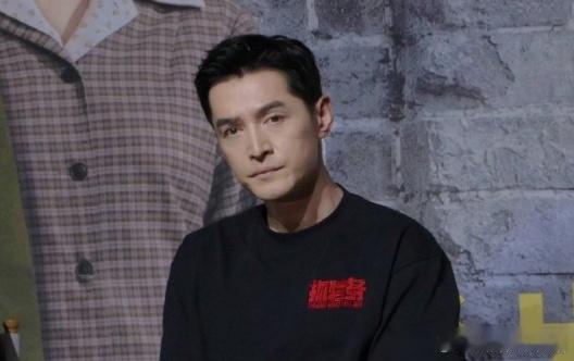 《抓特务》票房扑街， 受害最大的其实是胡歌。 胡歌从2023年起，连续拍了5部电