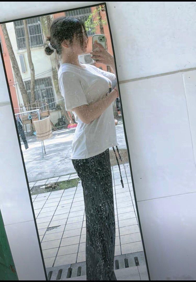 大学毕业之后就不是学姐了，纪念一下