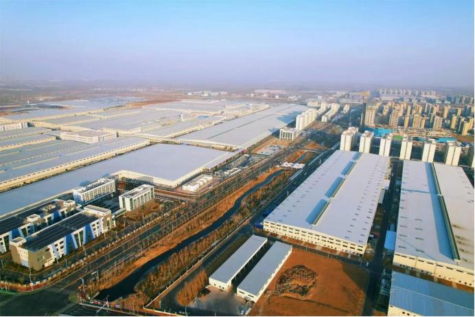 比亚迪第二代刀片电池和闪充发布，济南也跟着出风头了。


最近比亚迪发布了第二代