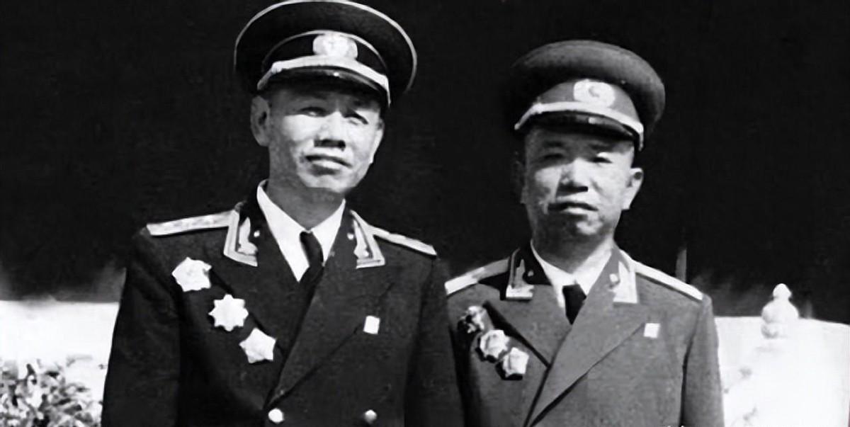 你知道吗？看似毫无关联的两位开国将帅，其实他们之间藏着不为人知的亲戚关系
195