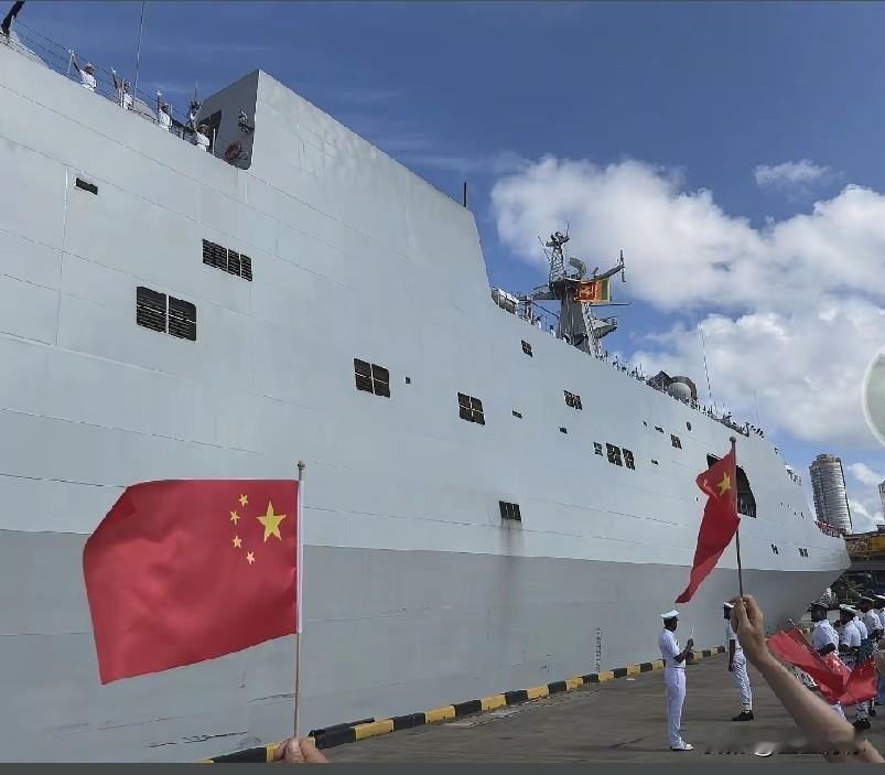 芯片不如美国，机床不如日本，汽车不如德国，电视不如韩国，飞机不如法国，奢侈品不如