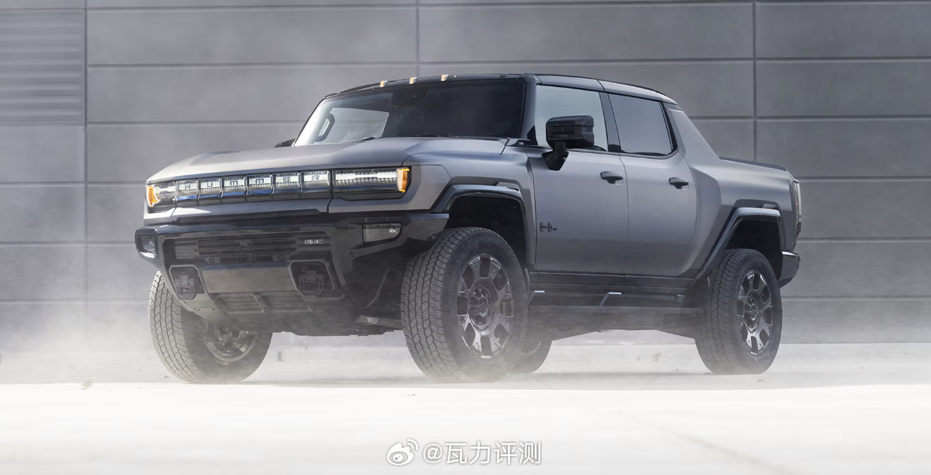 小米汽车第6款或是第7款弄个巨无霸，应该也不错。我是说如果~~~~~ 