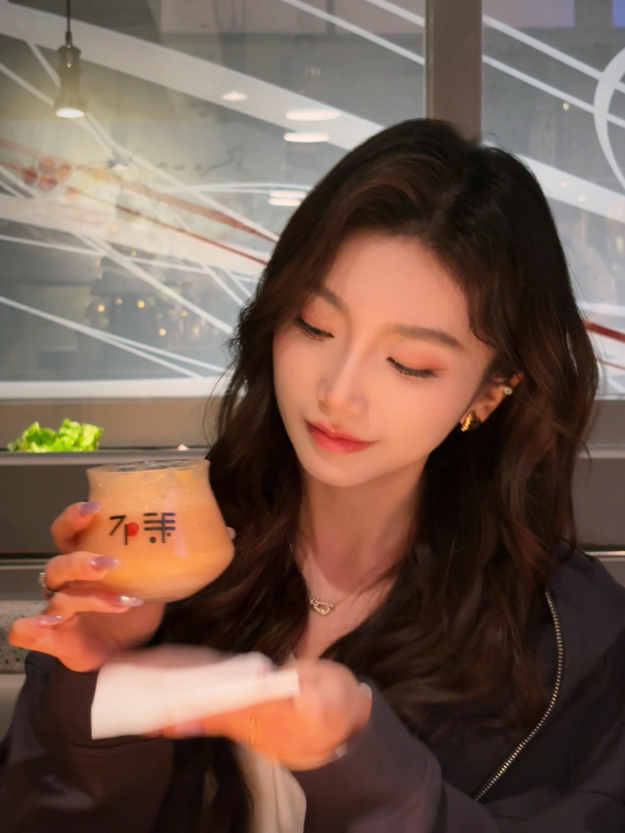 我无心博弈只想安安稳稳的享受这越来越少的青春