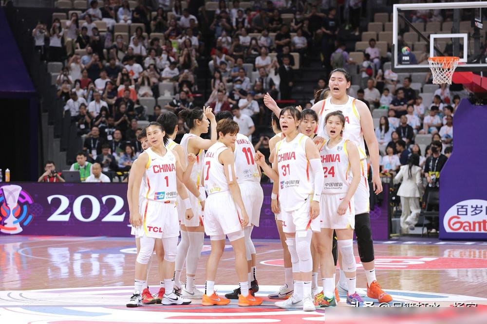 中国女篮在武汉拿下南苏丹，86比76，现在资格赛2胜1负，基本锁定世界杯正赛席位