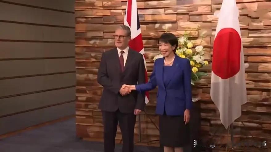 1月31日晚7点多，英国首相斯塔默到访日本，日本方面举行了隆重的欢迎仪式，高市早