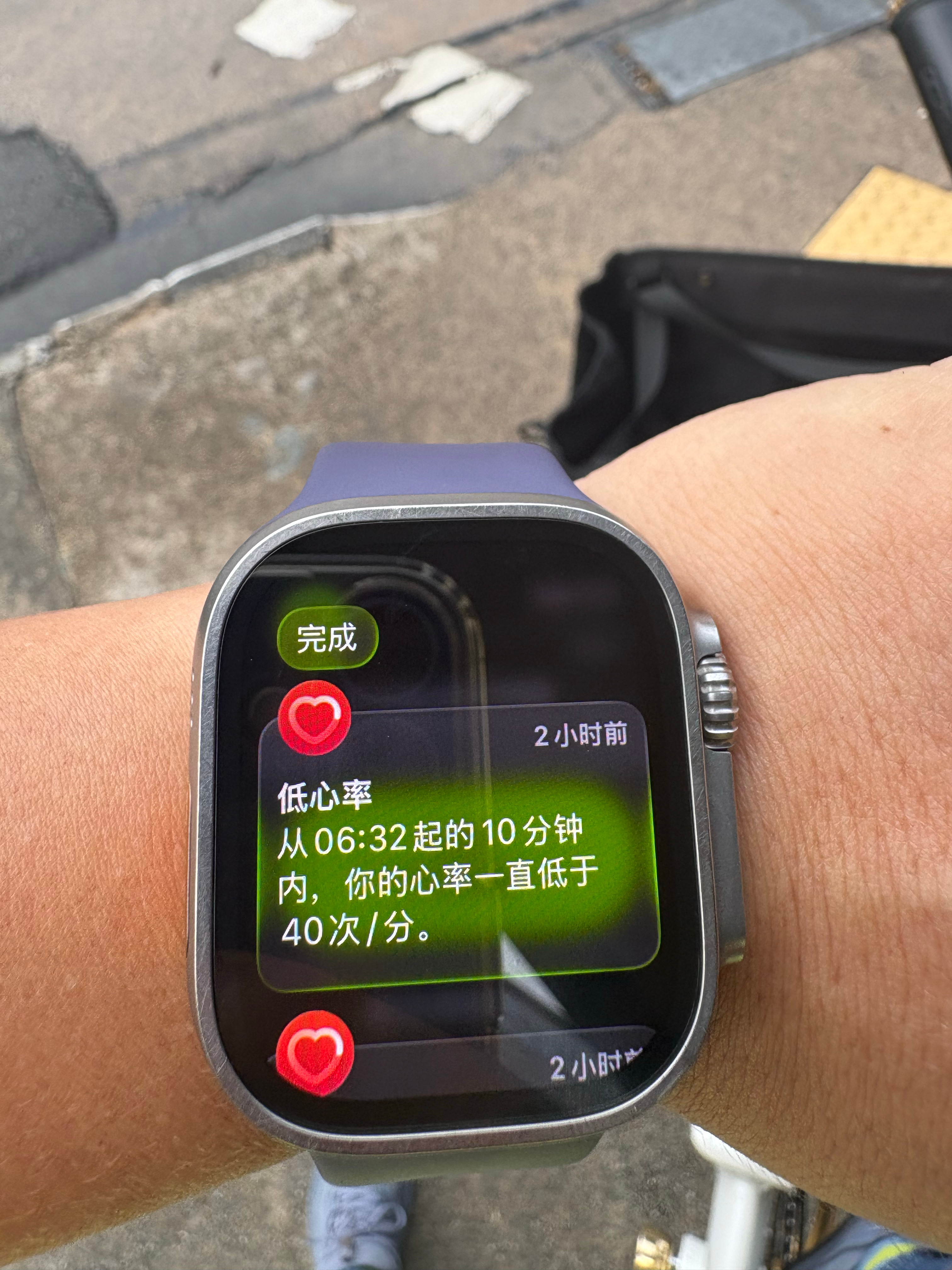 上周体检，因为心率不高(血压仪测47，医生自己数的50多)，医生让我特别留意。我