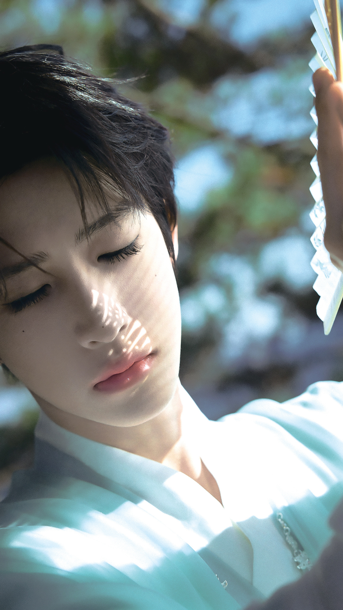 山也迢迢 水也迢迢 山水迢迢路遥遥 