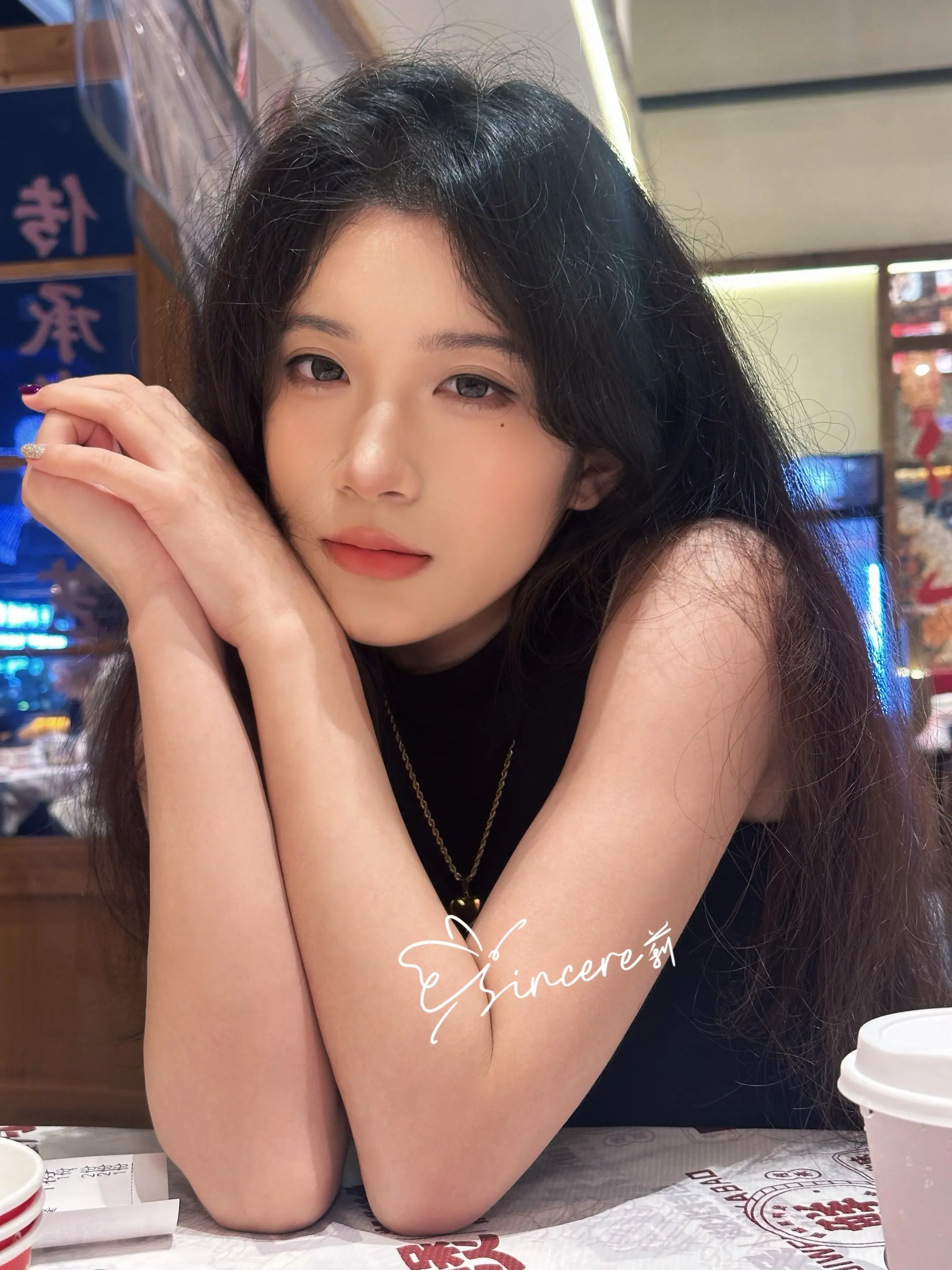 围绕命运的泪 是我们斩不断的缘。