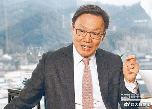 蓝营苏起称，两岸和谈是台湾自救的最后一条路，否则台湾就会进入“垃圾时间”。现在台