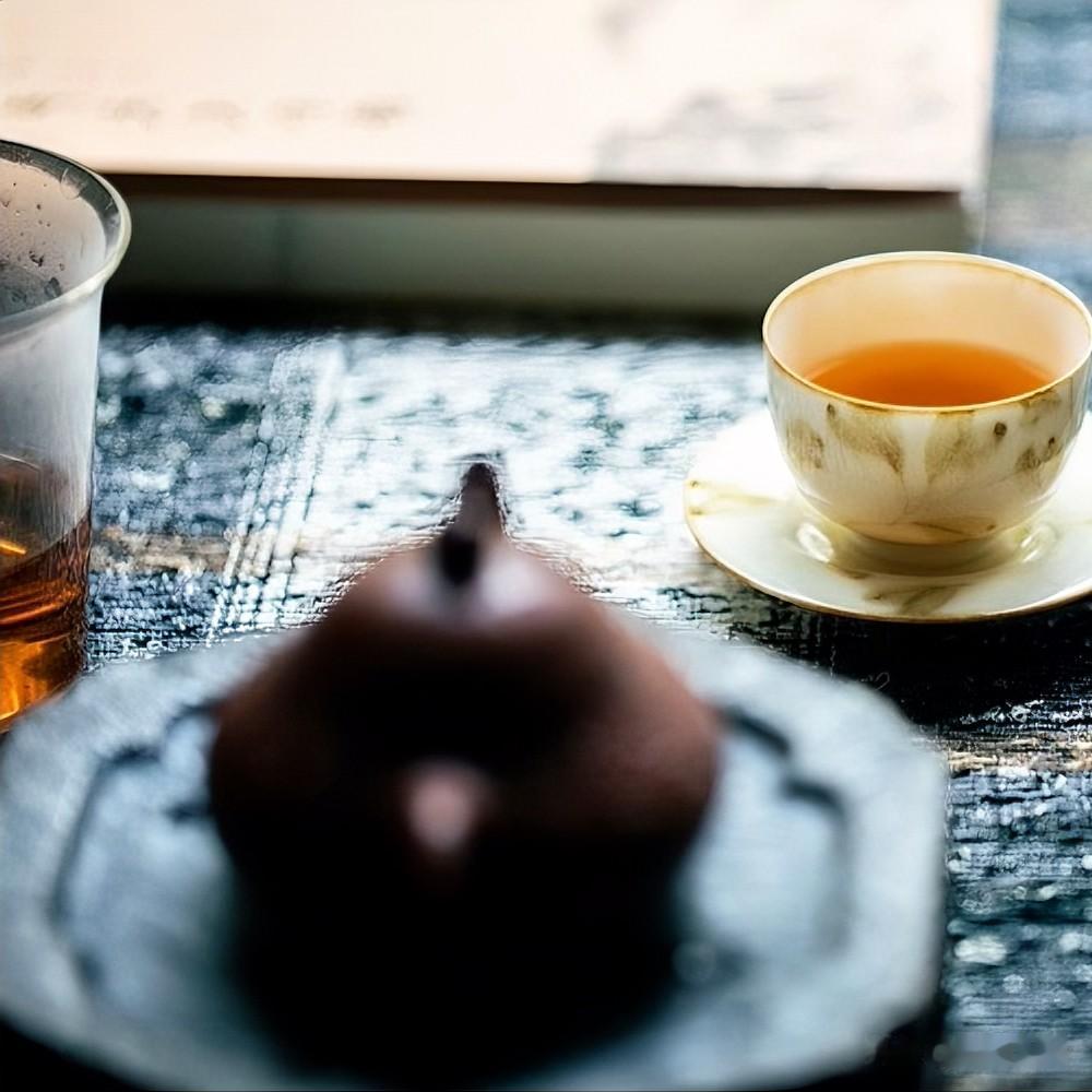 普洱茶是不是年头越久越好喝啊?

杯里有乾坤，不只是一片叶子的味道，更是中国人藏