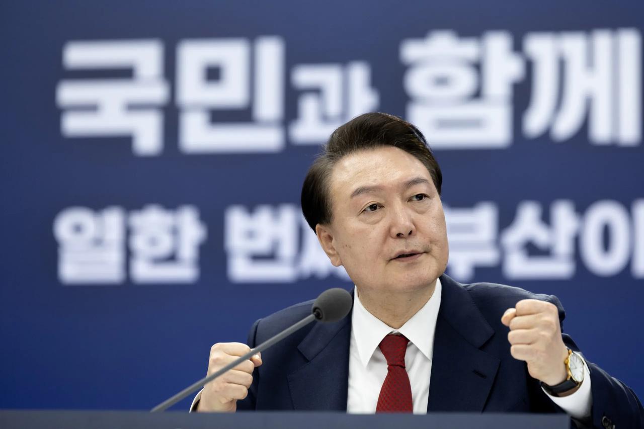 尹锡悦支持率跌至19%创新低，主要因“金建希争议”遭民众不满

11月1日公布的