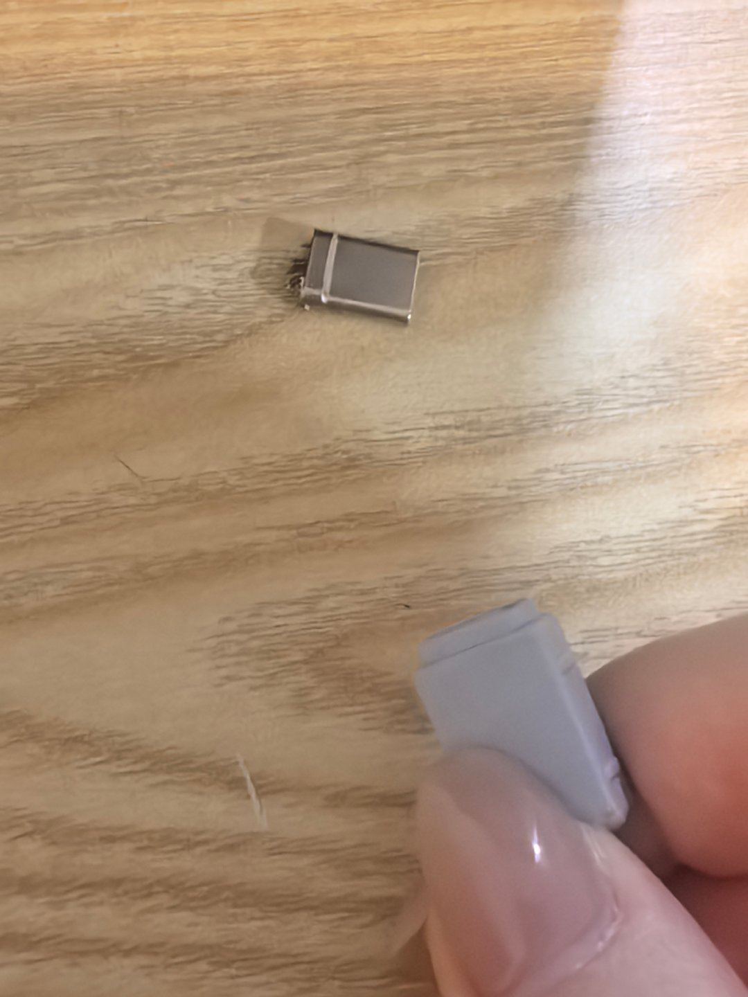 刚到百里家就坏了我不知道是什么意思我今天上午还在夸它耐用！！！！ 