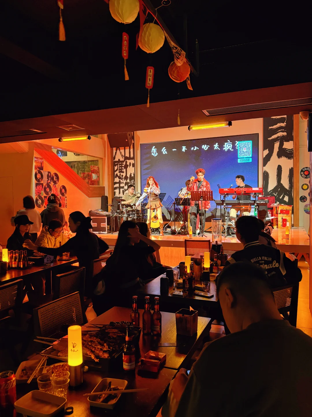 周末去哪儿？这家民谣酒馆可以冲一下！