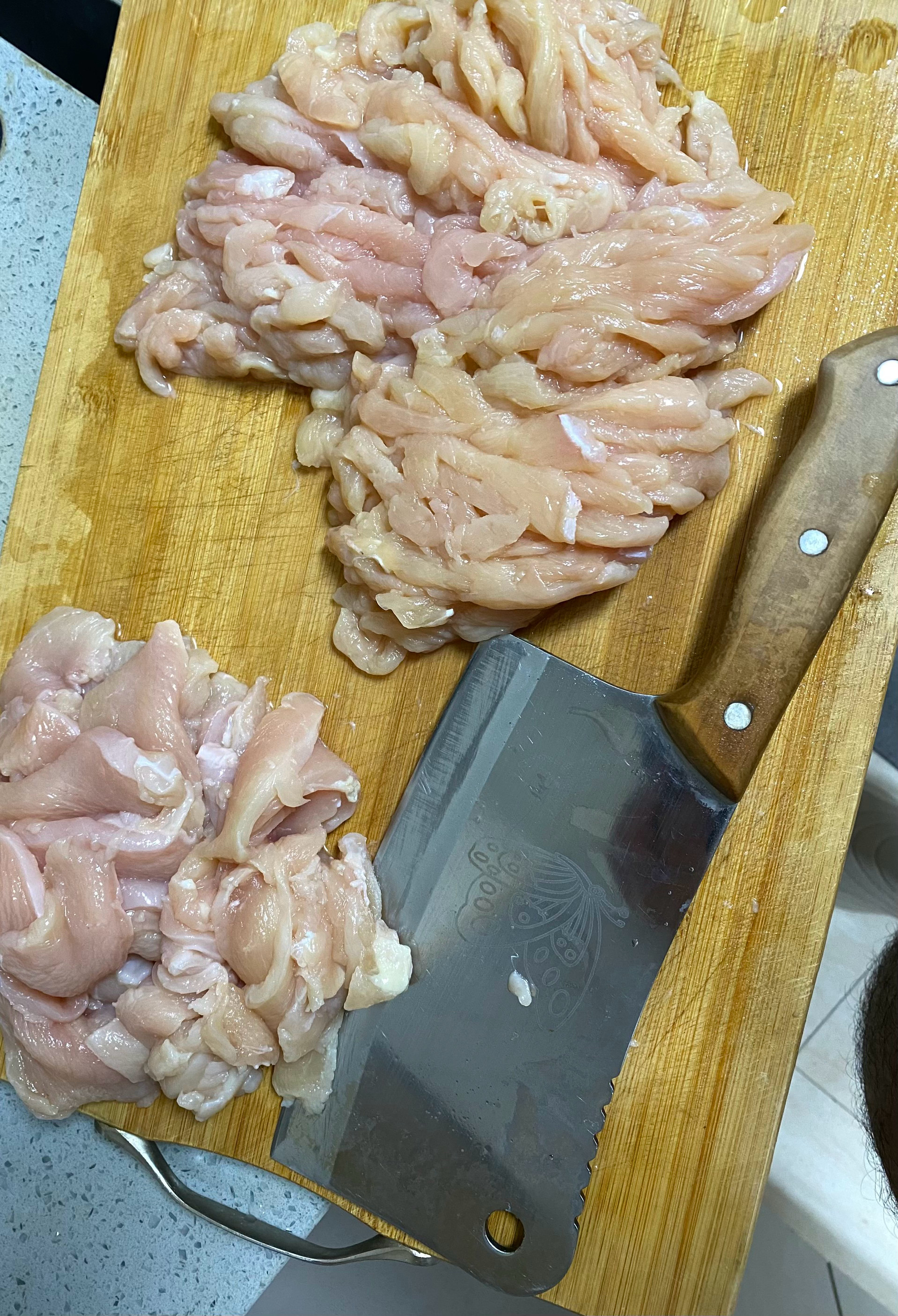 你只管吃你的鸡胸肉别人爱吃啥吃啥 