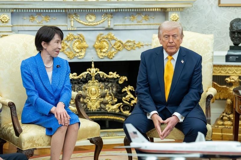 高市早苗迫不及待，提前会见特朗普“上眼药”

有消息称，日本首相高市早苗特意借联