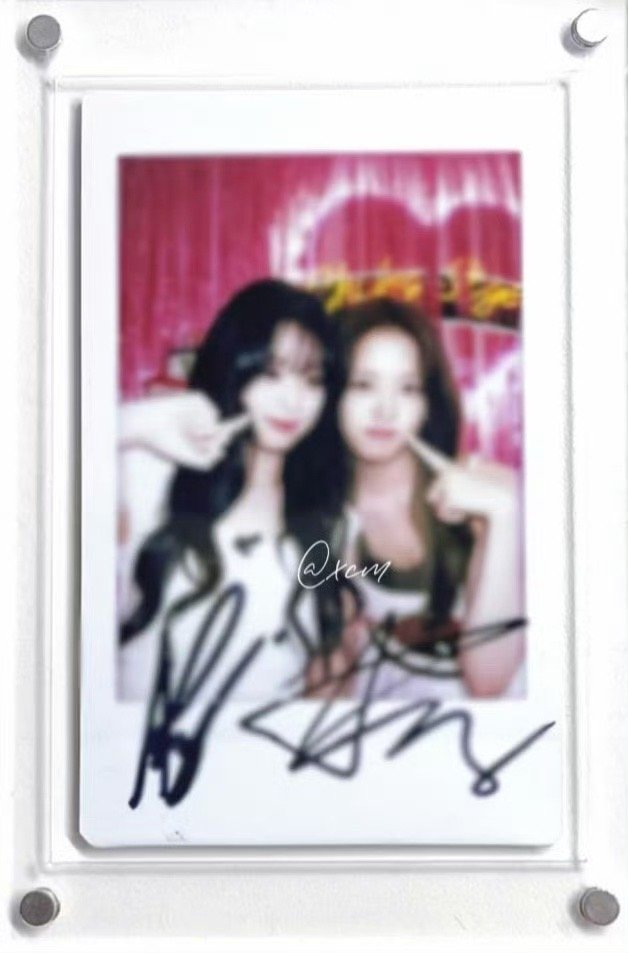 安宥真郑雅贤拍立得安宥真Ahyeon拍立得 雅譞和yujin的拍立得🤍 