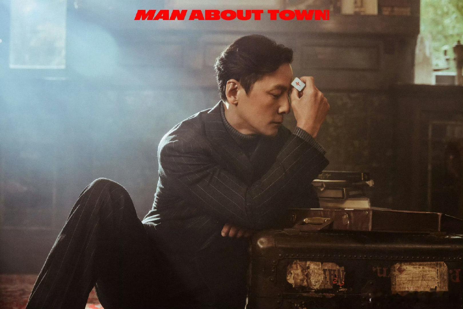 #吴彦祖50岁拍杂志状态##吴彦祖十月刊封面# 吴彦祖最新大片曝光，50岁的他五