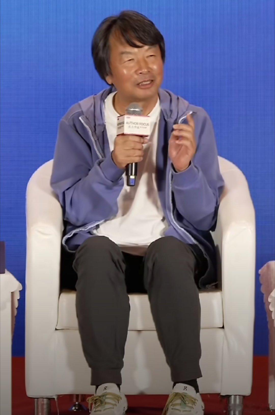 刘震云谈雷军过早 咱说雷军这次武汉过早的事儿情，真的太显格局了！既没急眼也没甩公
