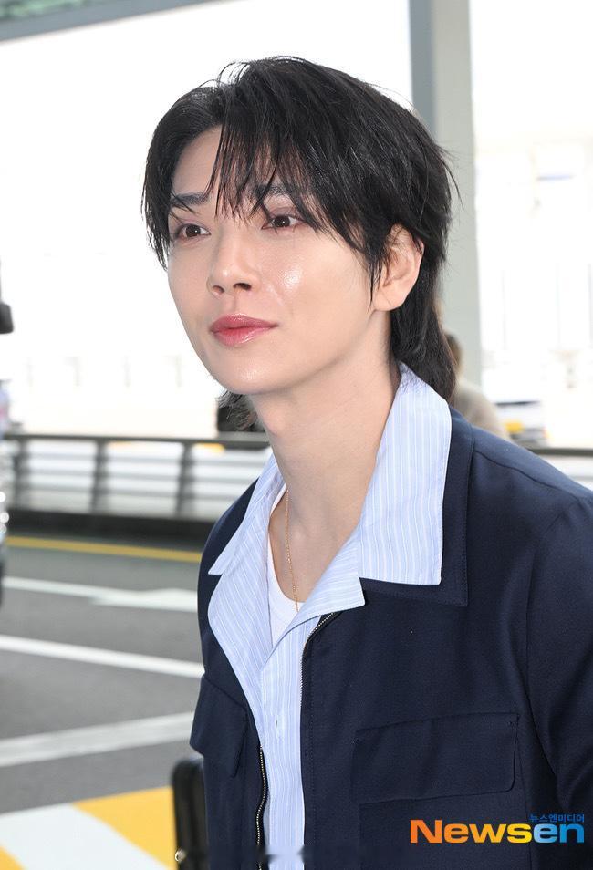 洪知秀今日机场新闻图 