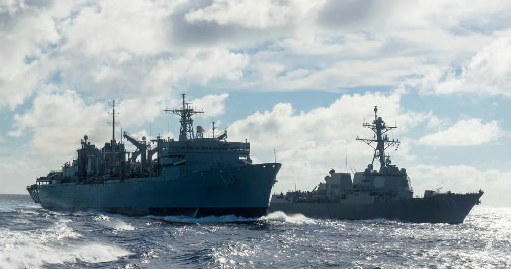 号，和一艘快速战斗支援舰  Supply 号相撞。我们深深感受到美方的祝福。
