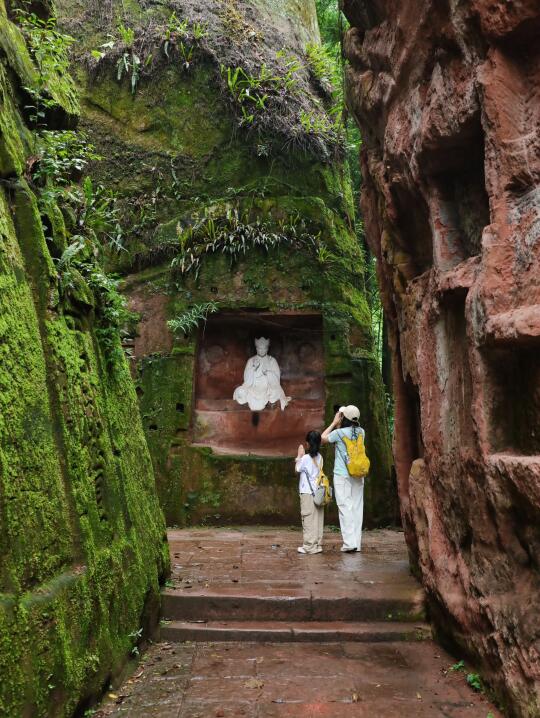 成都1.5h🍃清幽不晒！徒步山野中的古刹遗址！