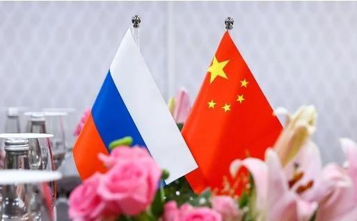 美媒终于回过味来了：中国这哪是买石油，分明是在给俄罗斯进行“大换血”。

俄罗斯