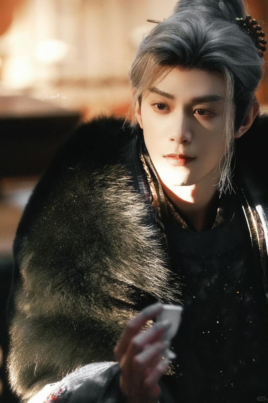 邓凯回应一夜爆红邓凯 新人美时期很珍贵采访全程真诚又通透，面对突然的走红不飘不躁