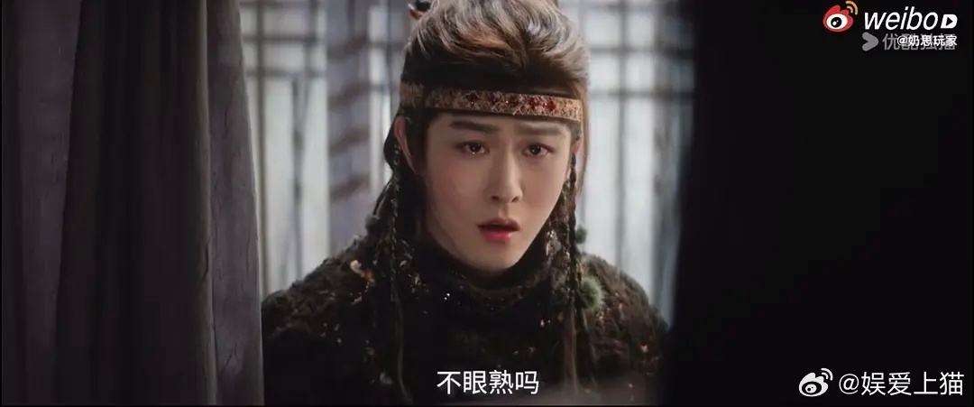 田嘉瑞这妆造怎么磨皮美颜这么重啊 