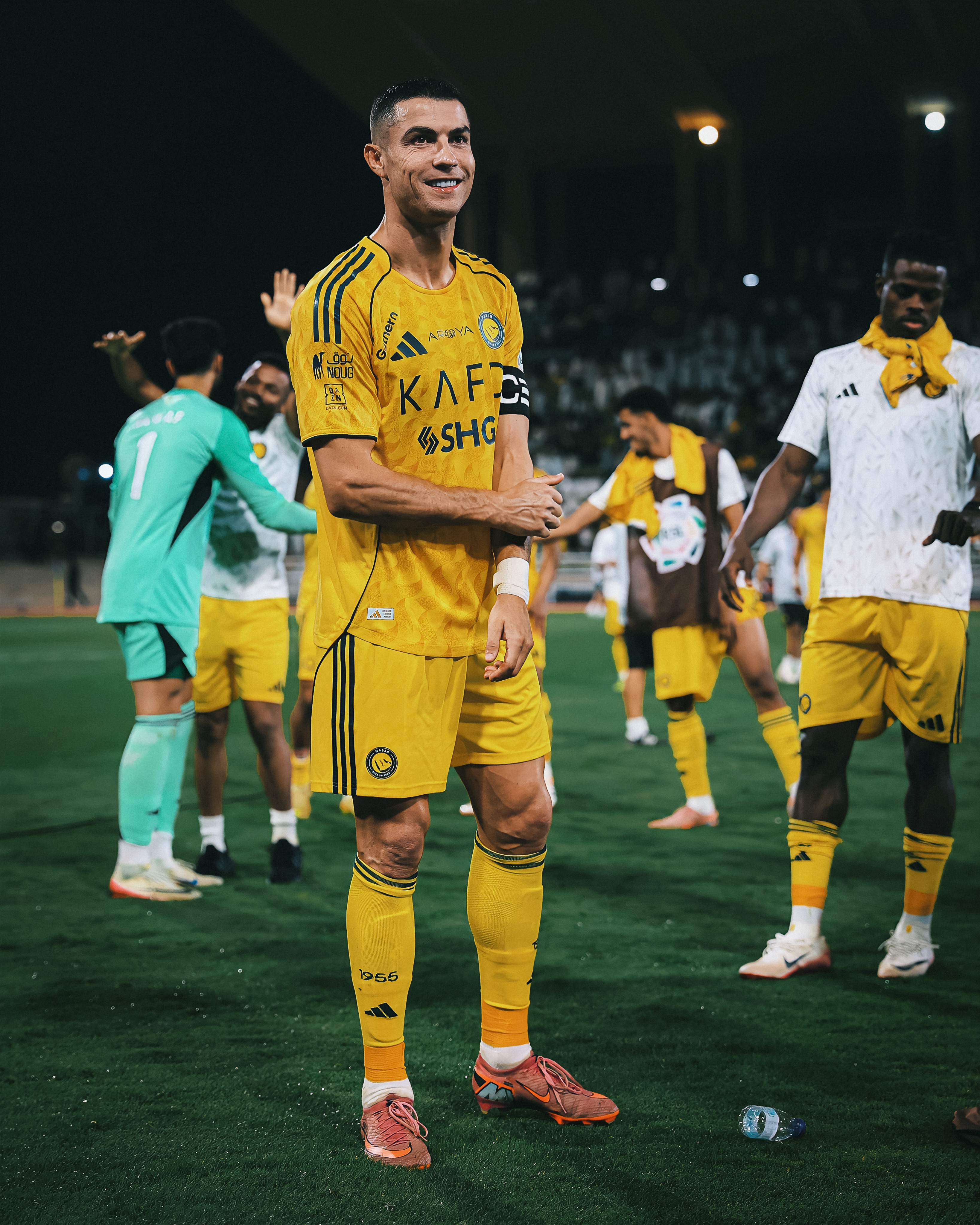 C罗C罗日常 ✦ 拜仁前锋杰克逊￼接受采访拜仁官方专访，谈及自己的成长历程和职业