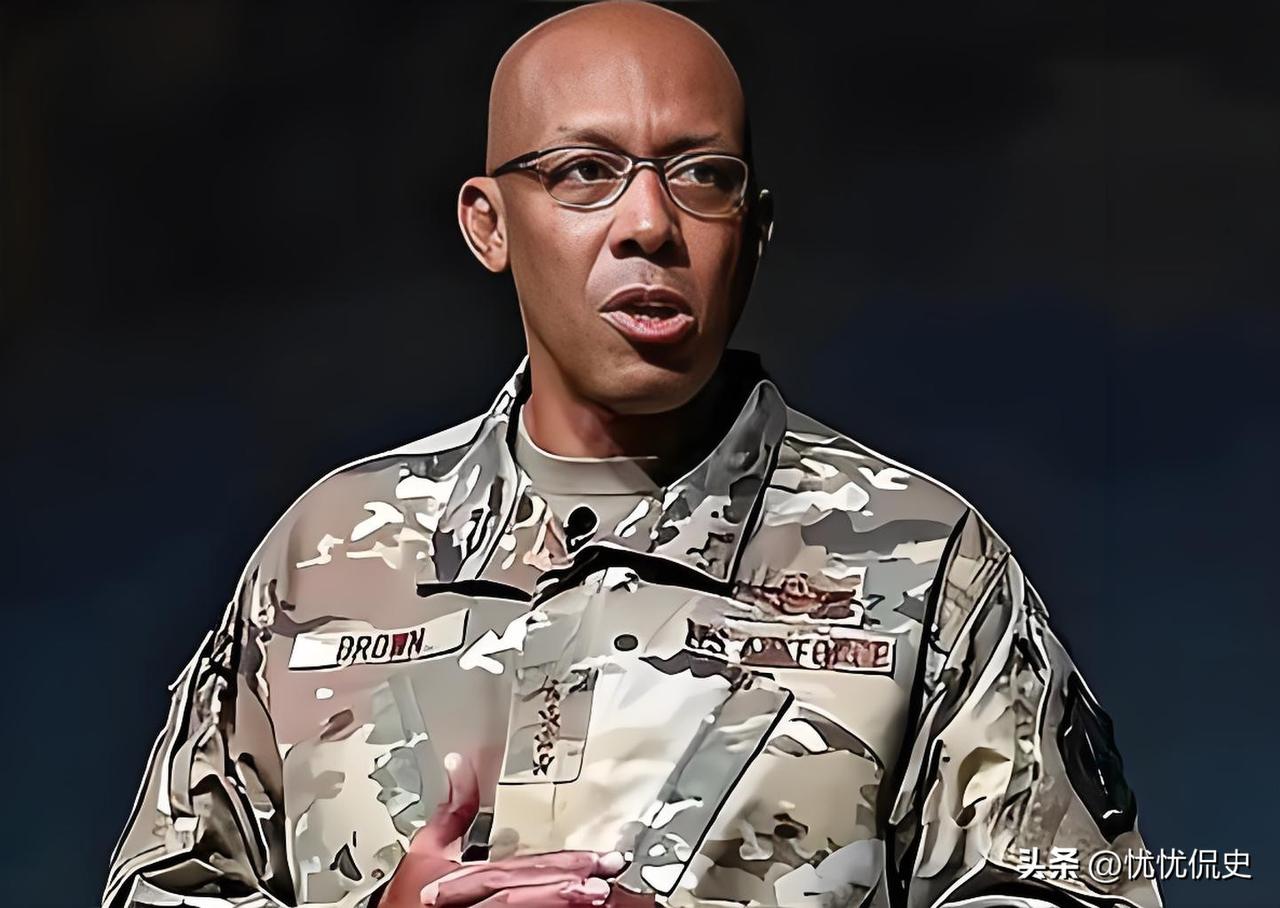 美国人现在终于知道害怕了，美国空军参谋长、四星级上将布朗直言：中国六代机技术固然