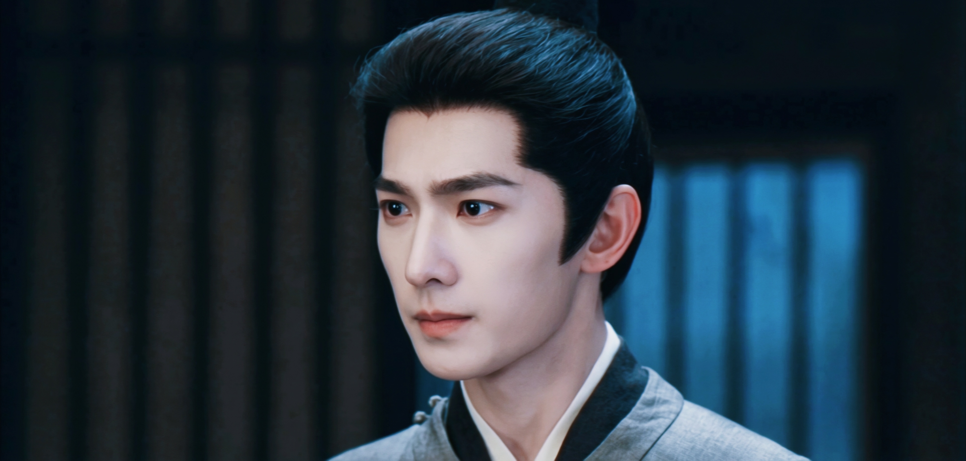 杨洋杨洋雨霖铃 yy杨洋展昭  嘤嘤嘤ಥ_ಥ我们昭咪圆溜溜的大眼睛里的情绪满到要