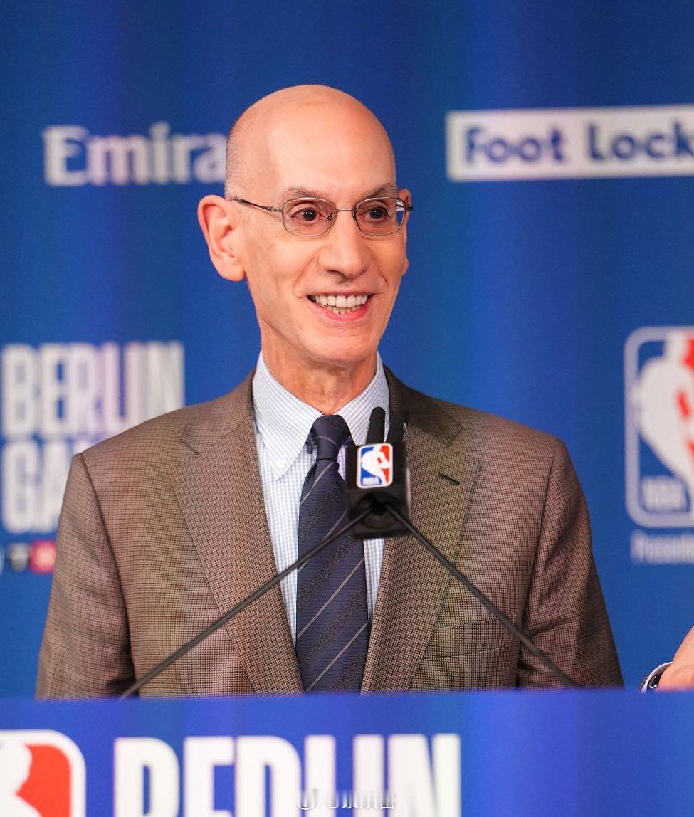 综艺杂志报道，今年洛杉矶全明星，NBA计划邀请200多位有影响力的人（aka网红