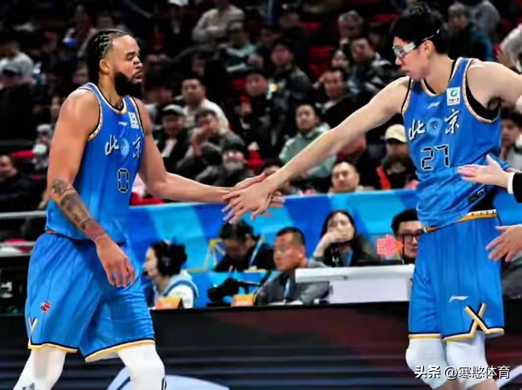 打个锤子！北京104-109不敌福建，看看球员数据，谁才是输球的最大祸首:

1