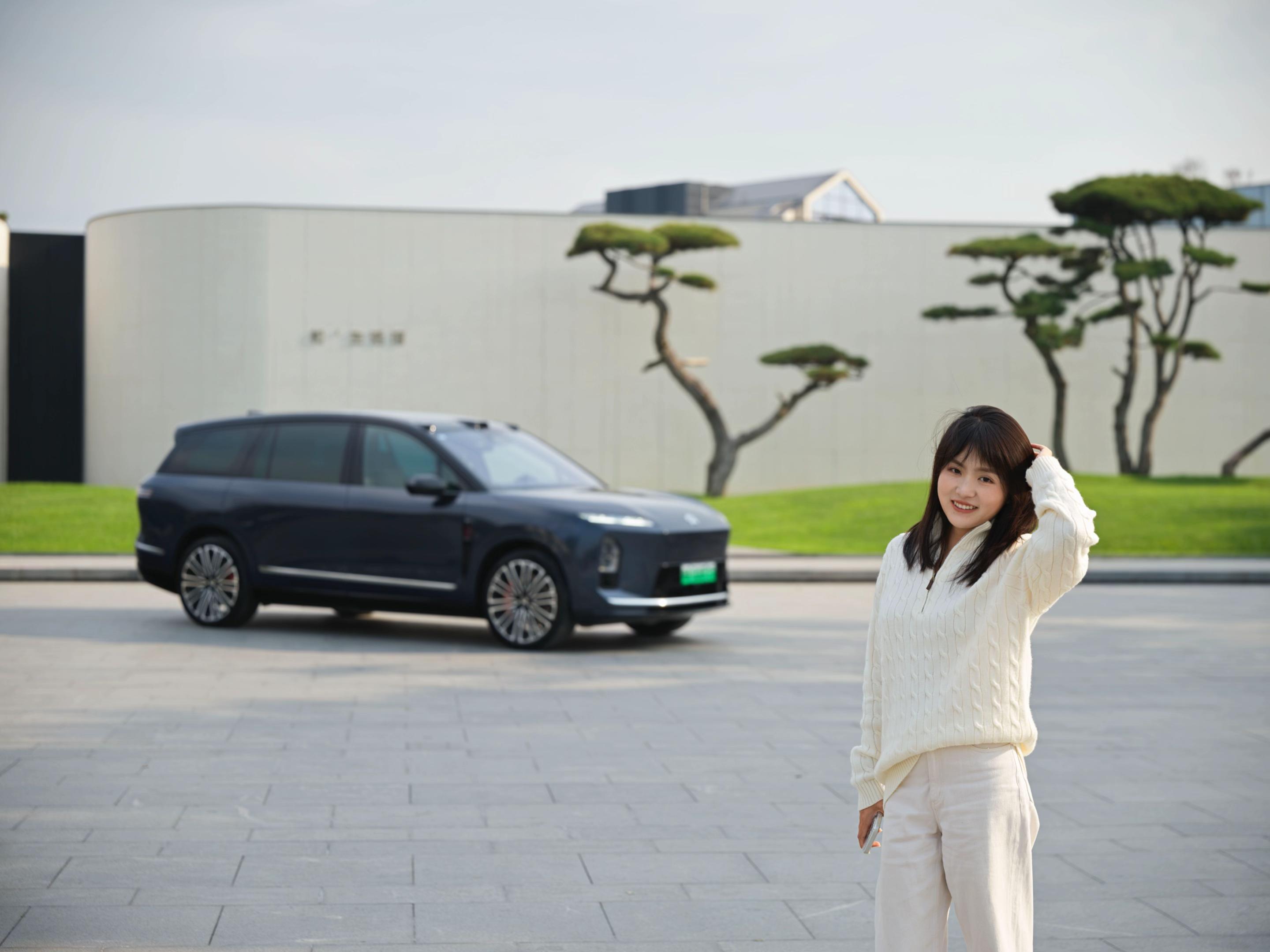 20多岁不买BBA选了ES8为什么❓ 360度无死角的好看啊！好开好看还好坐