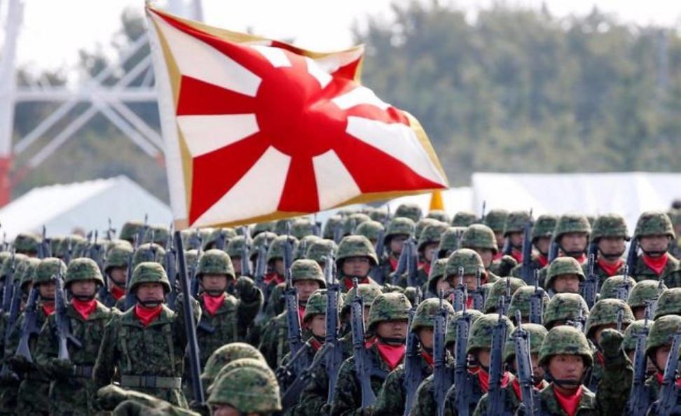 中国重拳出击，彻底锁死日本！

在昨天的文章中，讲了一下日本模拟进攻辽宁舰的事。