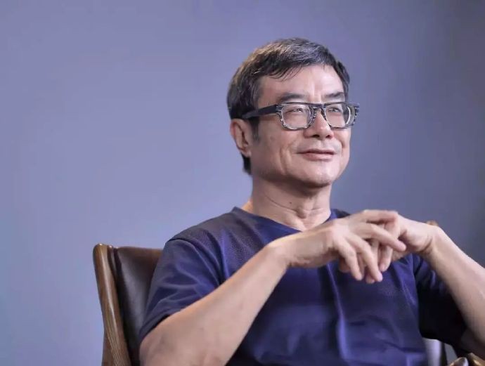 你正当好的年纪，遇到一本正当好的书，人生可能就会因此发生正当好的巨变。  —— 