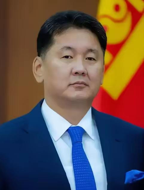 前脚新加坡总理黄循财呼吁中方放下恩怨，和日本实现和解。后脚蒙古国总理赞丹沙塔尔邀