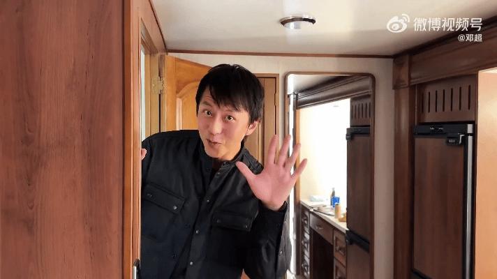 宣传绞尽脑汁不如邓超灵机一动宣传绞尽脑汁不如邓超灵机一动！超哥户外冒严寒为董子健