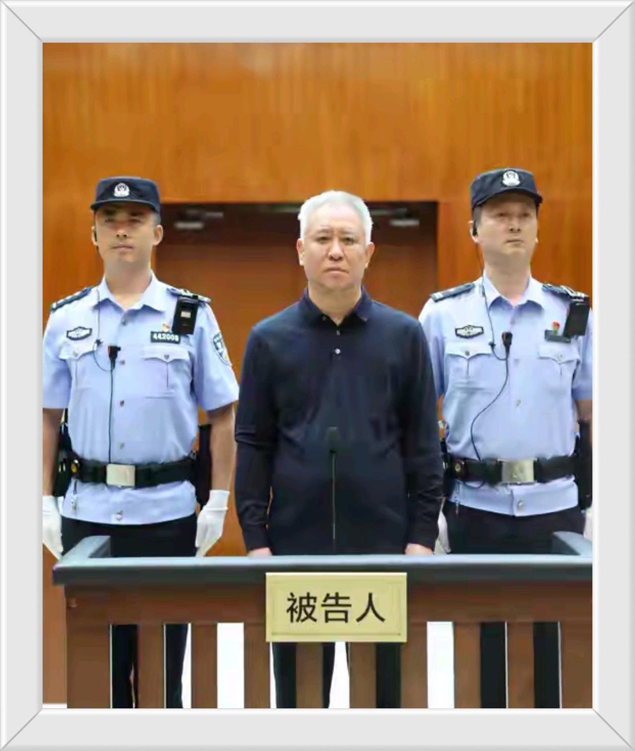 许家印被判“无期徒刑”，曾经“首富”在狱中度过余生，贪心不足蛇吞象的典型人物。