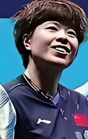备战世乒赛，
从“头”做起！
王艺迪这个利落短发，
奔赴世乒赛“赛前宣言”。
发