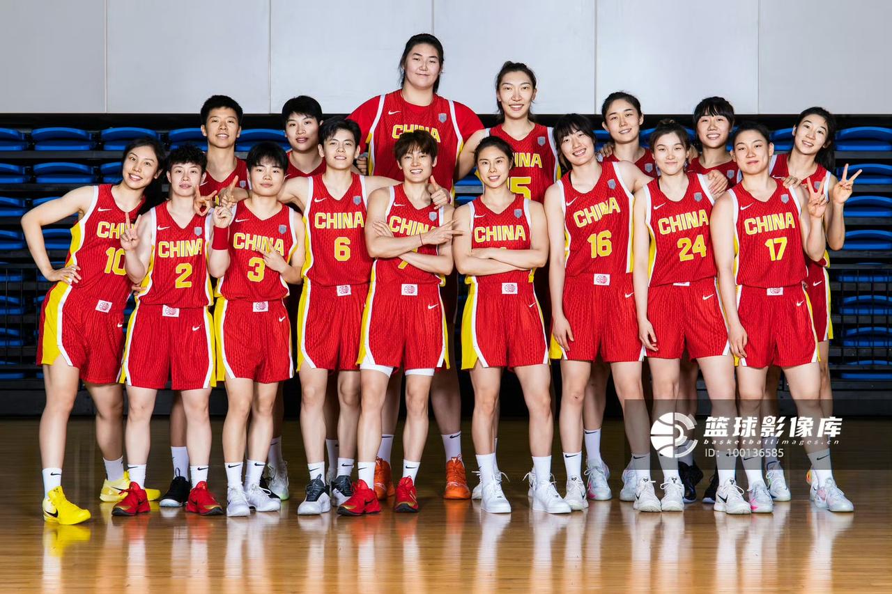 我们女篮要翻过三座大山才能登顶亚洲杯冠军。

第一座，韩国女篮

韩国女篮这一次