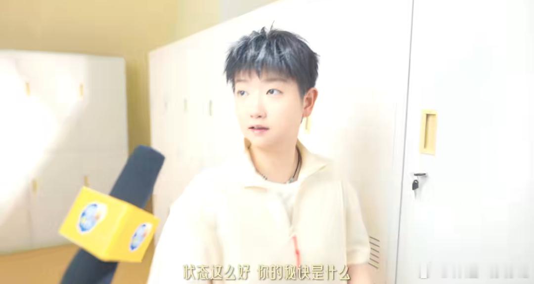 孙颖莎脆升升全球品牌代言人薯条就要脆升升  孙颖莎×脆升升 | 纯脆魔法，开启每