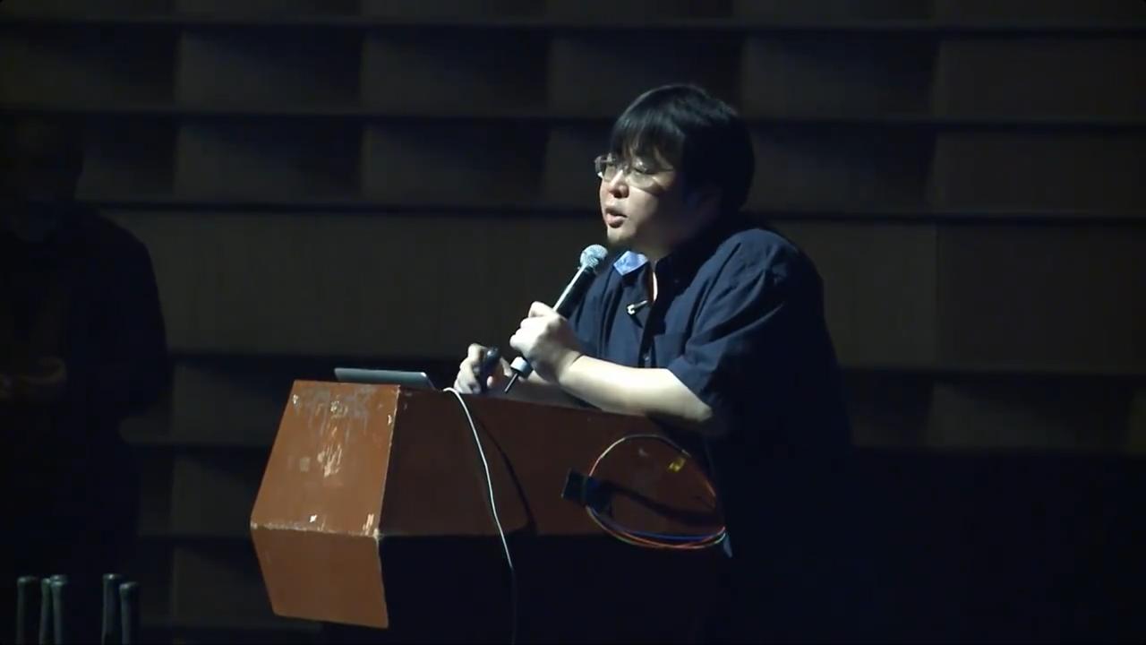 罗永浩主打一个听劝！

昨天，罗永浩的科技春晚发布之后，有细心的网友发现其中一处