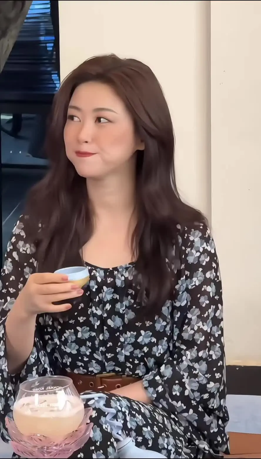 美人如画
