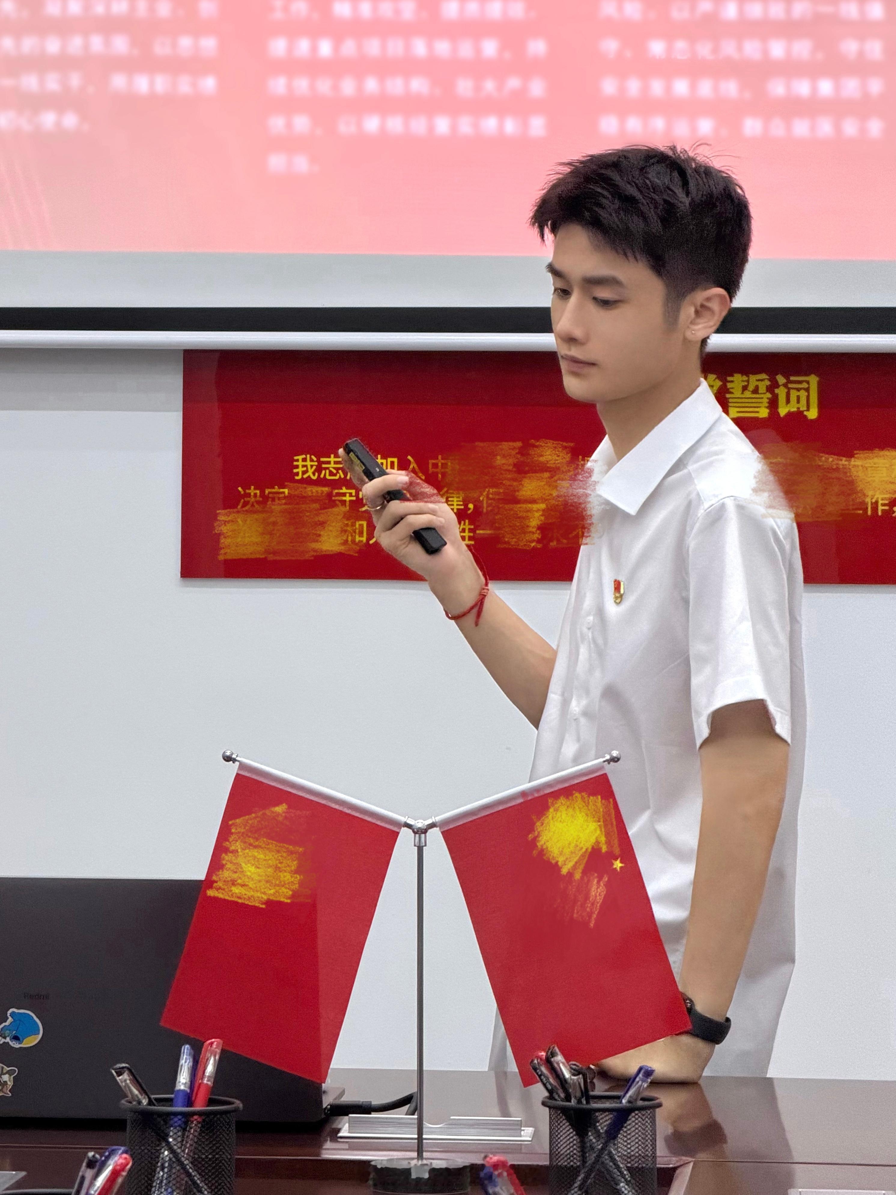 认真听boo老师上课的同学 可以来领一杯瑞幸（bushi🙂↕️ 南昌
