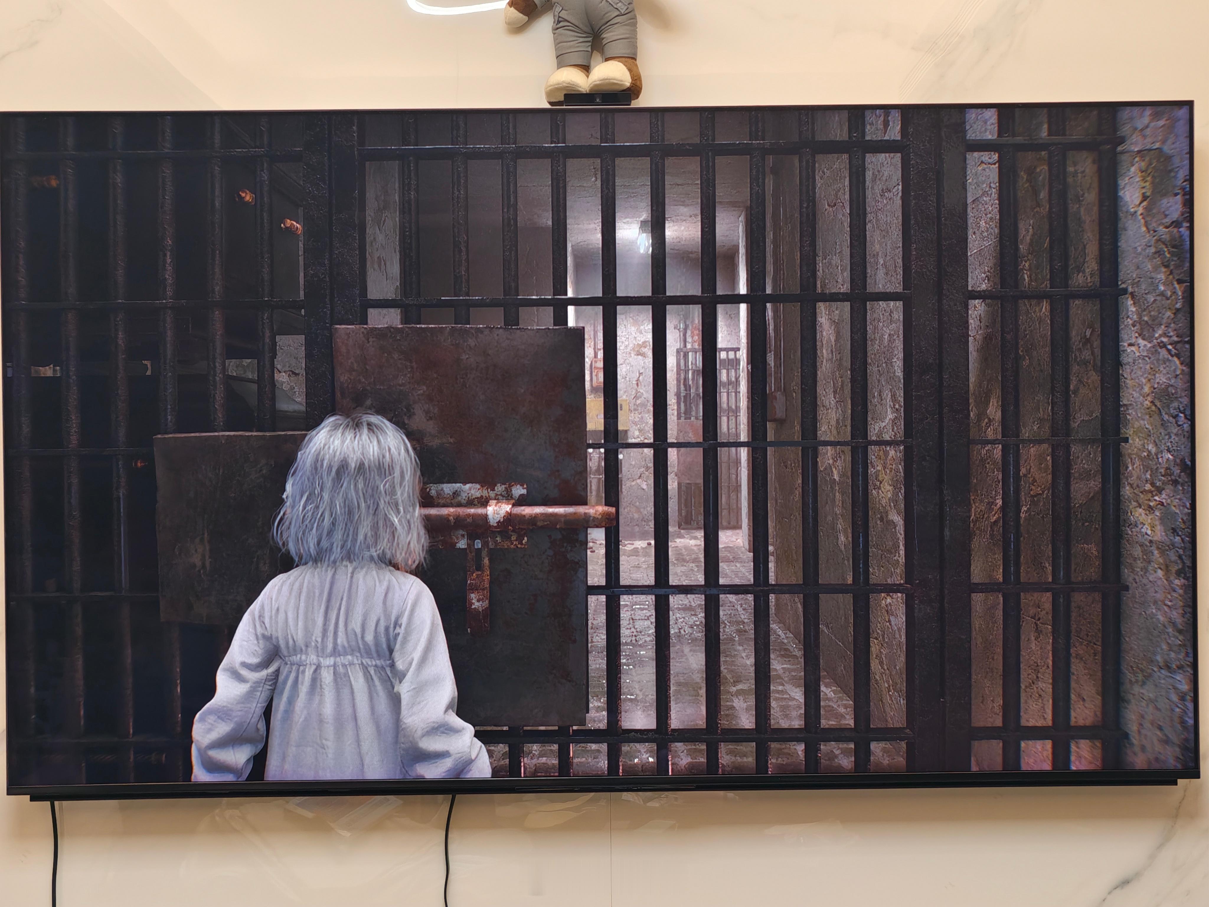 生化9真的是我目前玩过的几部生化里面，我觉得最好玩的一部气氛够恐怖，体术也帅，解