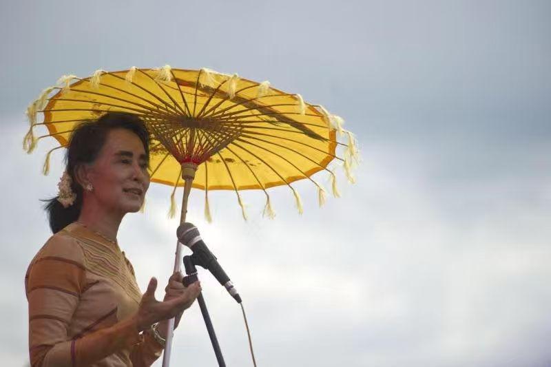 敏昂莱一句，我对昂山素季一贯极其宽容，又把软禁多时的昂山素季推向风口浪尖！

评