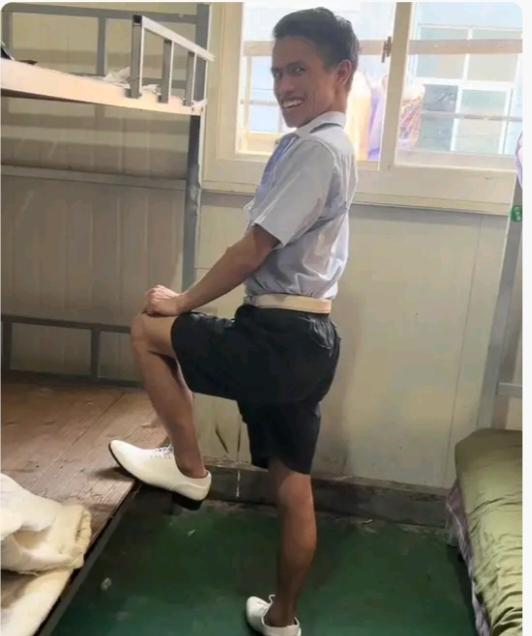 贵州老表彭仕运找到了，安顺蓝天救援队在一小时前发了句简短的话，“老表已经找到，回