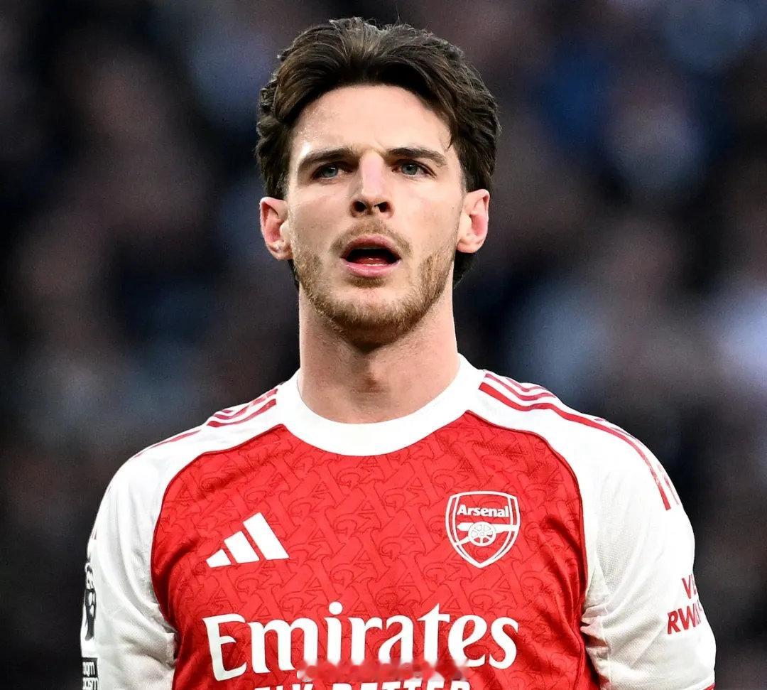 仅仅在2026年，阿森纳就已经在英超因为低级失误丢掉了4个球：加布里埃尔失误导致